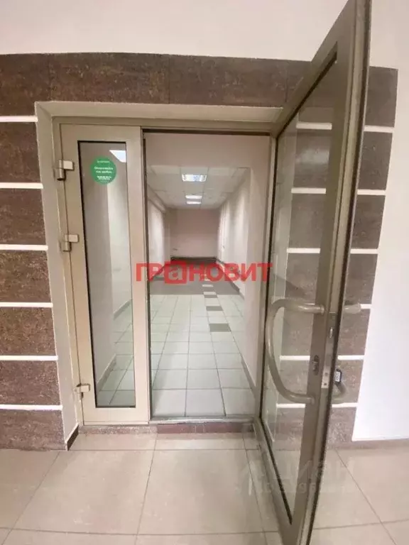 Помещение свободного назначения в Новосибирская область, Новосибирск ... - Фото 1