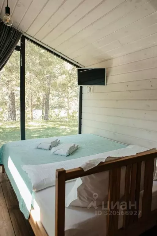 Дом в Алтай, Чемальский район, с. Чемал ул. Прикатунская, 57 (10 м) - Фото 1