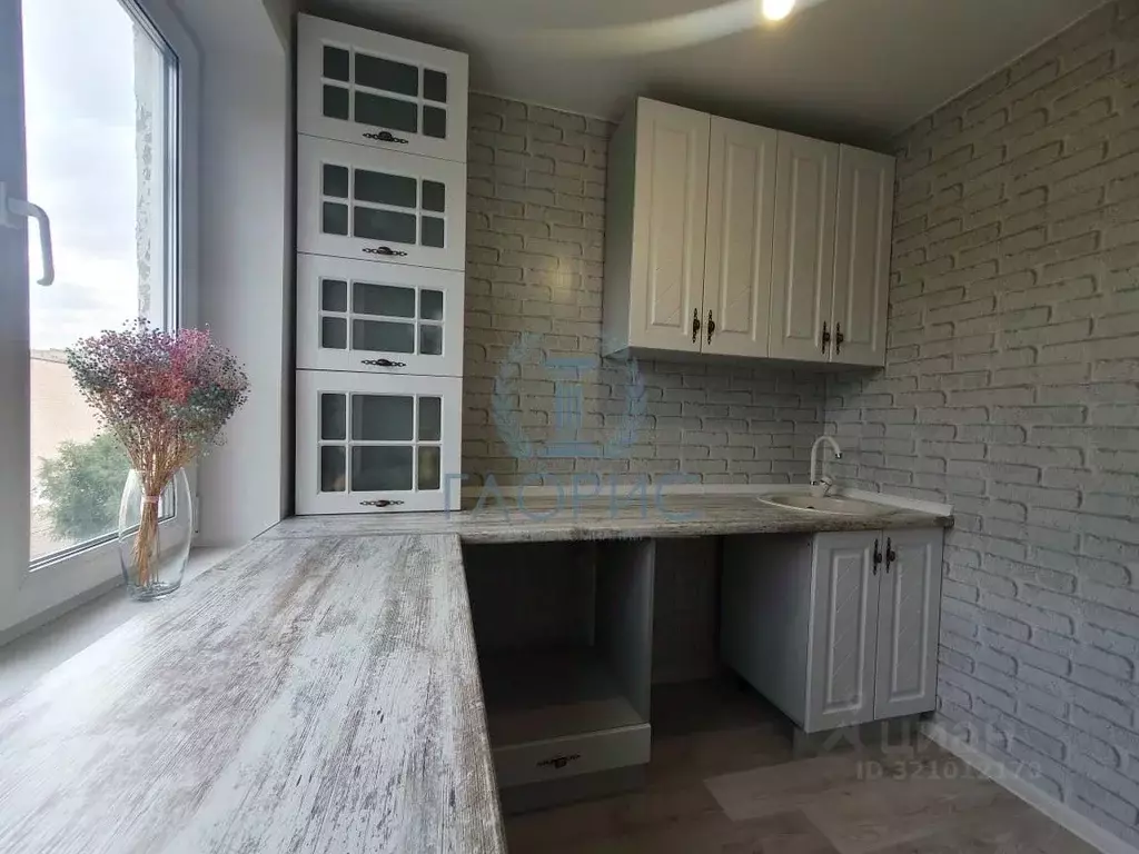 2-к кв. Хакасия, Абакан ул. Маршала Жукова, 88 (47.5 м) - Фото 0
