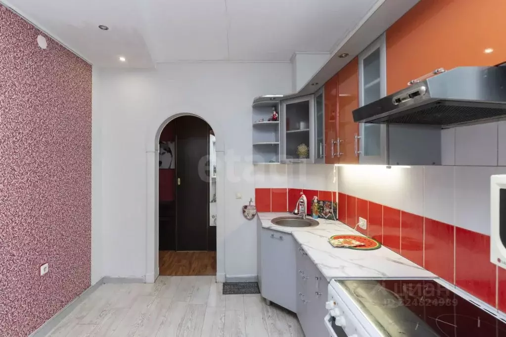 2-к кв. Тюменская область, Тюмень Широтная ул., 138 (57.7 м) - Фото 1