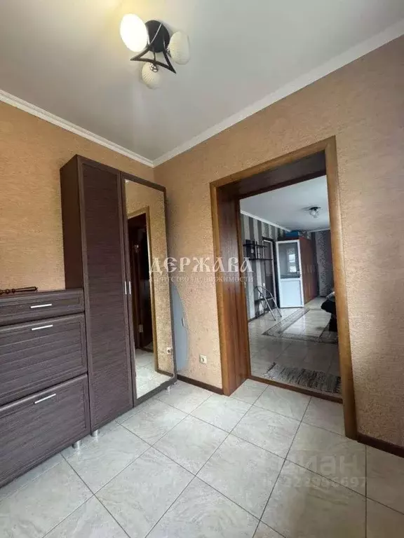 Коттедж в Белгородская область, Старый Оскол Горняк мкр, 34 (300 м) - Фото 1