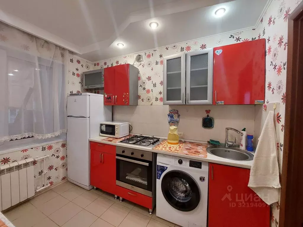 1-к кв. Волгоградская область, Волгоград ул. Кастерина, 6 (36.0 м) - Фото 0