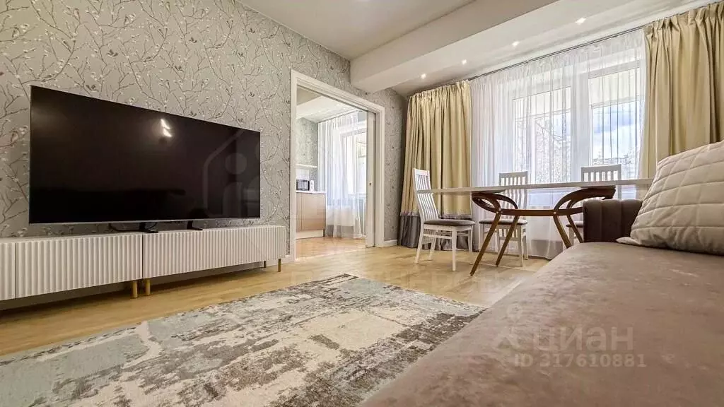 3-к кв. Иркутская область, Иркутск ул. Александра Невского, 4 (90.0 м) - Фото 1