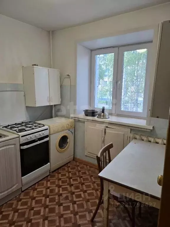 3-к кв. Кировская область, Киров ул. Азина, 49 (55.1 м) - Фото 1
