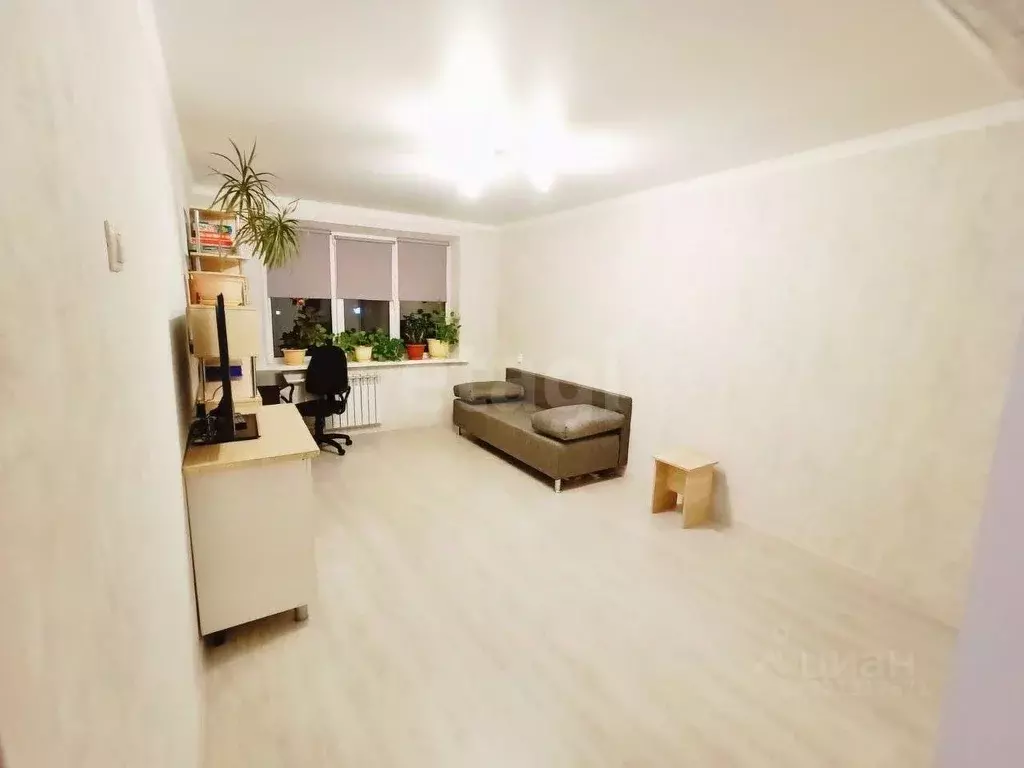 1-к кв. Оренбургская область, Оренбург просп. Гагарина, 48 (30.1 м) - Фото 1