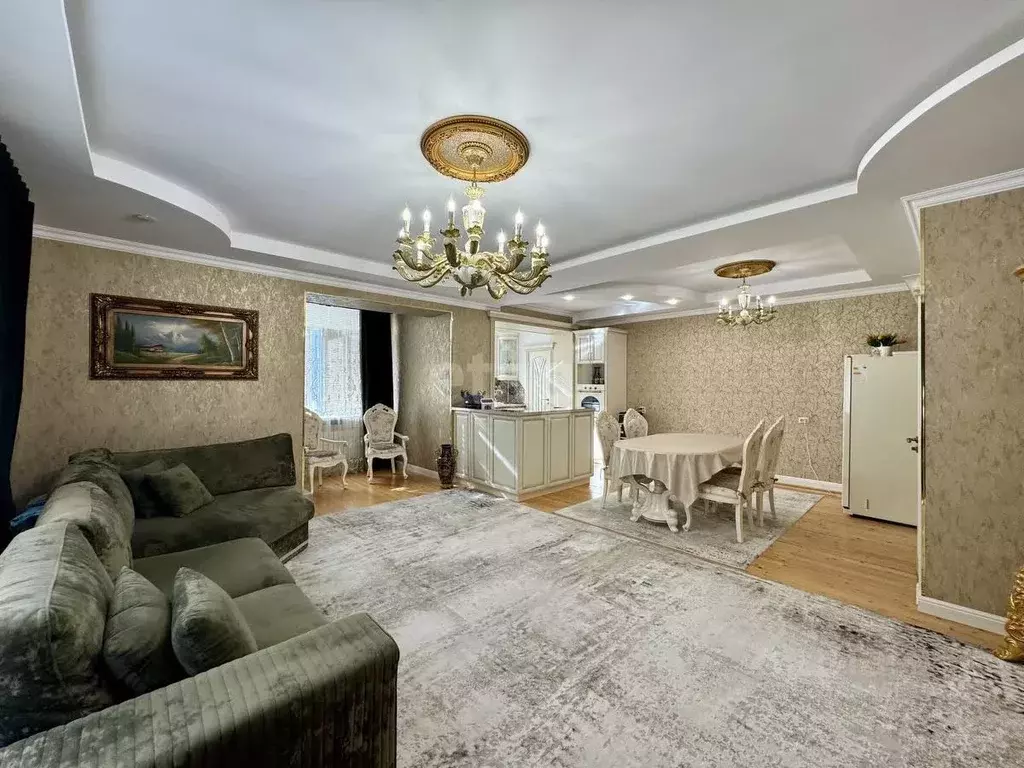 3-к кв. Карачаево-Черкесия, Черкесск ул. Космонавтов, 21А (95.8 м) - Фото 0