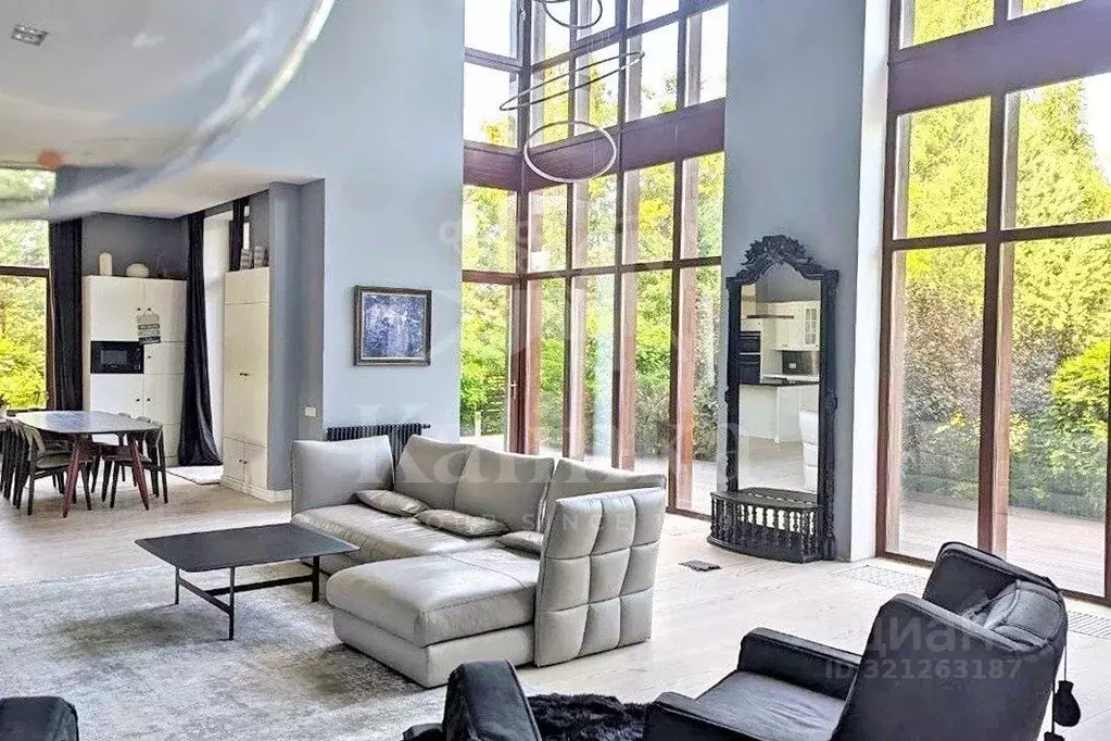 Дом в Москва д. Бурцево, Променад кп, 35/1 (450 м) - Фото 1