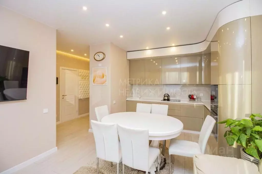 1-к кв. Тюменская область, Тюмень ул. Андрея Кореневского, 11 (43.2 м) - Фото 1