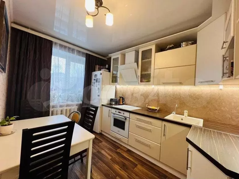 3-к. квартира, 70 м, 2/10 эт. - Фото 1