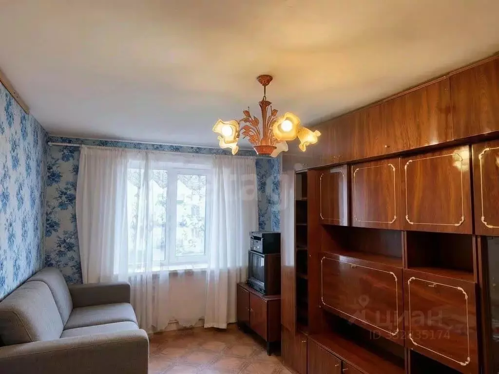 2-к кв. Псковская область, Остров ул. Шумейко, 9 (47.7 м) - Фото 1