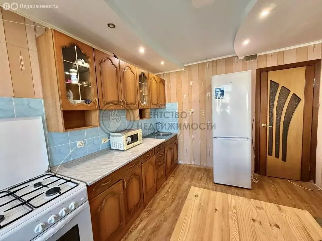 1-комнатная квартира: Казань, улица Фикрята Табеева, 3 (37 м) - Фото 2