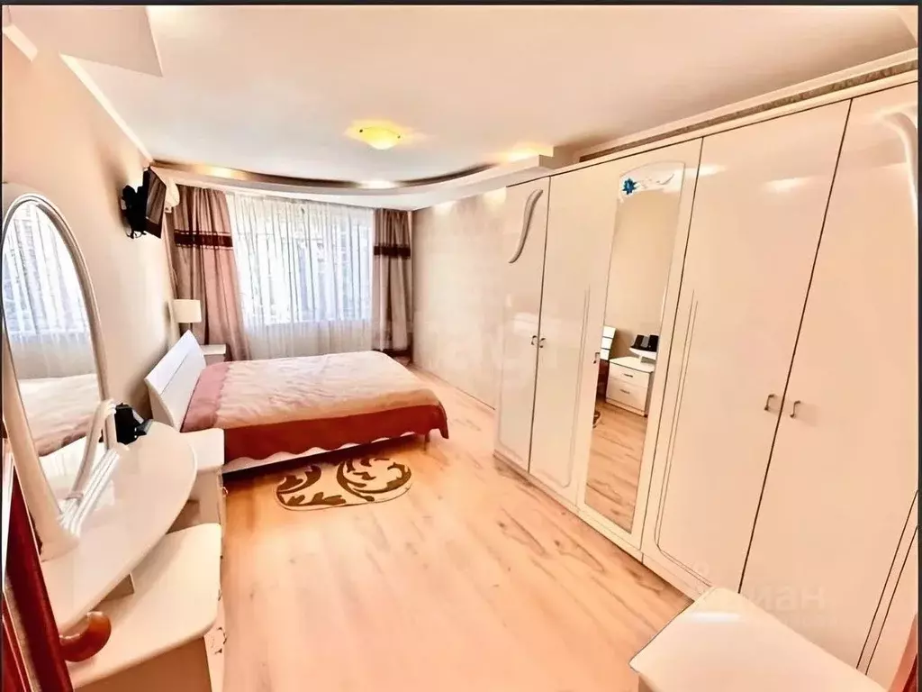 4-к кв. Алтайский край, Барнаул ул. Матросова, 10 (97.0 м) - Фото 2