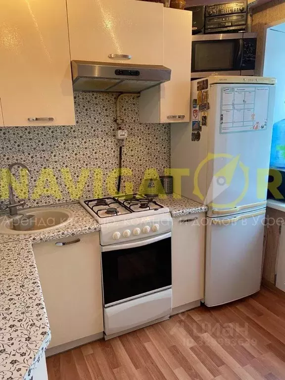 2-к кв. Башкортостан, Уфа ул. Коммунаров, 8 (45.0 м) - Фото 1