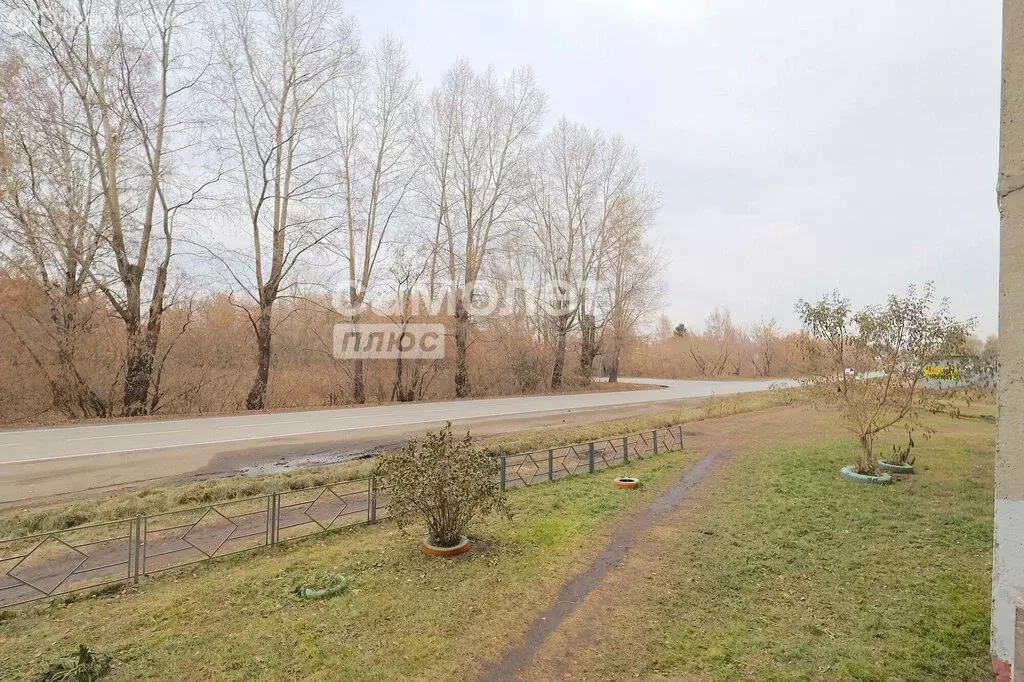 2-комнатная квартира: Кемерово, проспект Шахтёров, 85А (50.1 м) - Фото 0