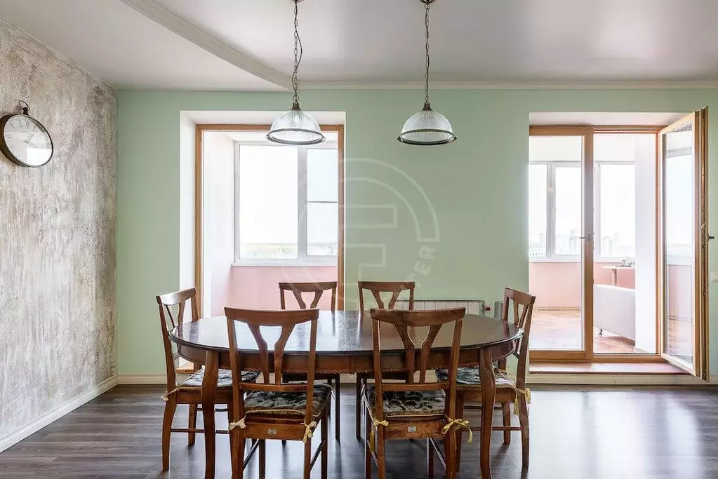 4-к кв. Свердловская область, Екатеринбург ул. Лодыгина, 4 (151.1 м) - Фото 1