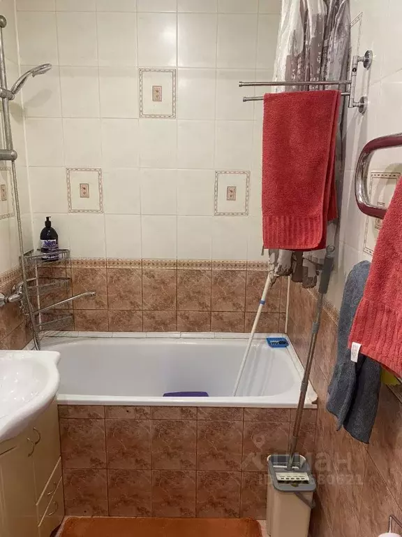 3-к кв. Новгородская область, Великий Новгород ул. Кочетова, 10к2 ... - Фото 1