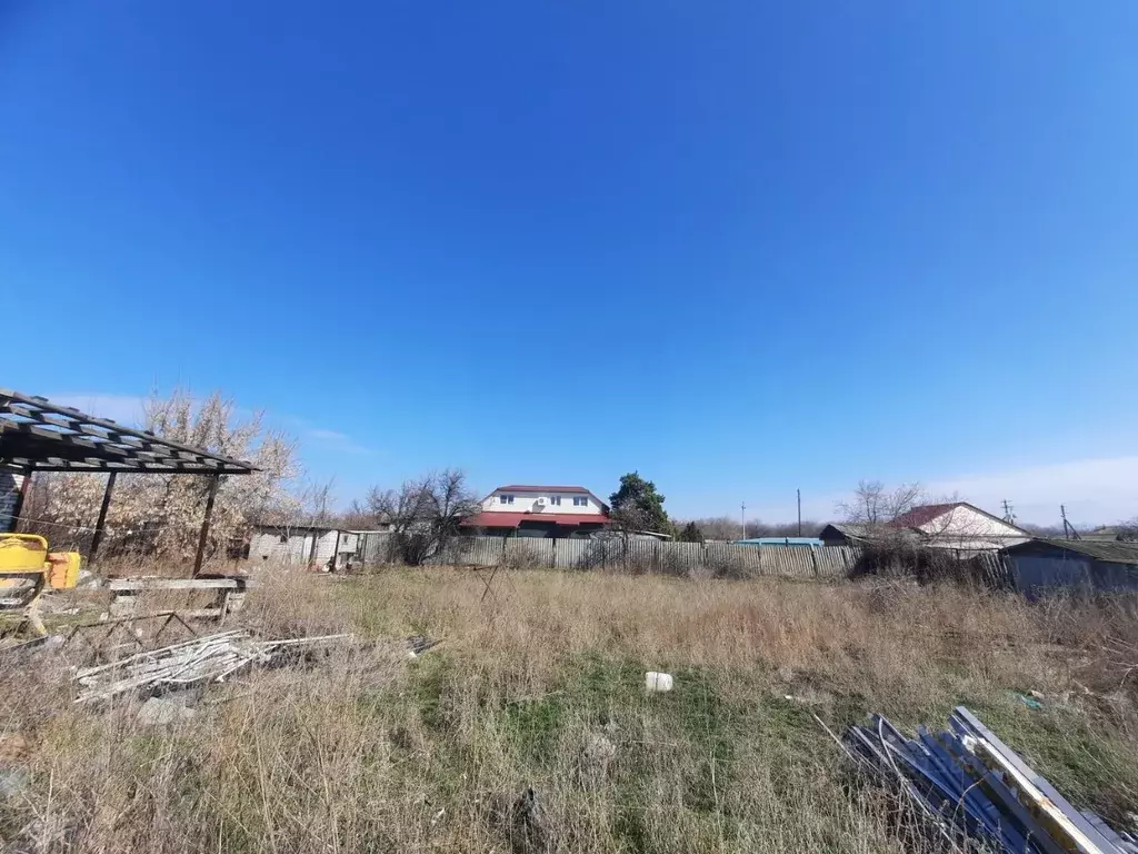 Участок в Волгоградская область, Среднеахтубинский район, Кировское ... - Фото 1