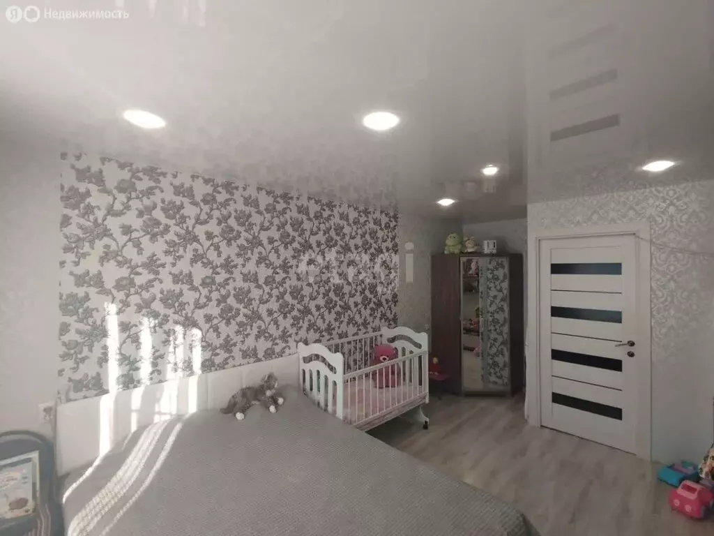 3-комнатная квартира: Алапаевск, улица Ефима Соловьёва, 17 (62 м) - Фото 1