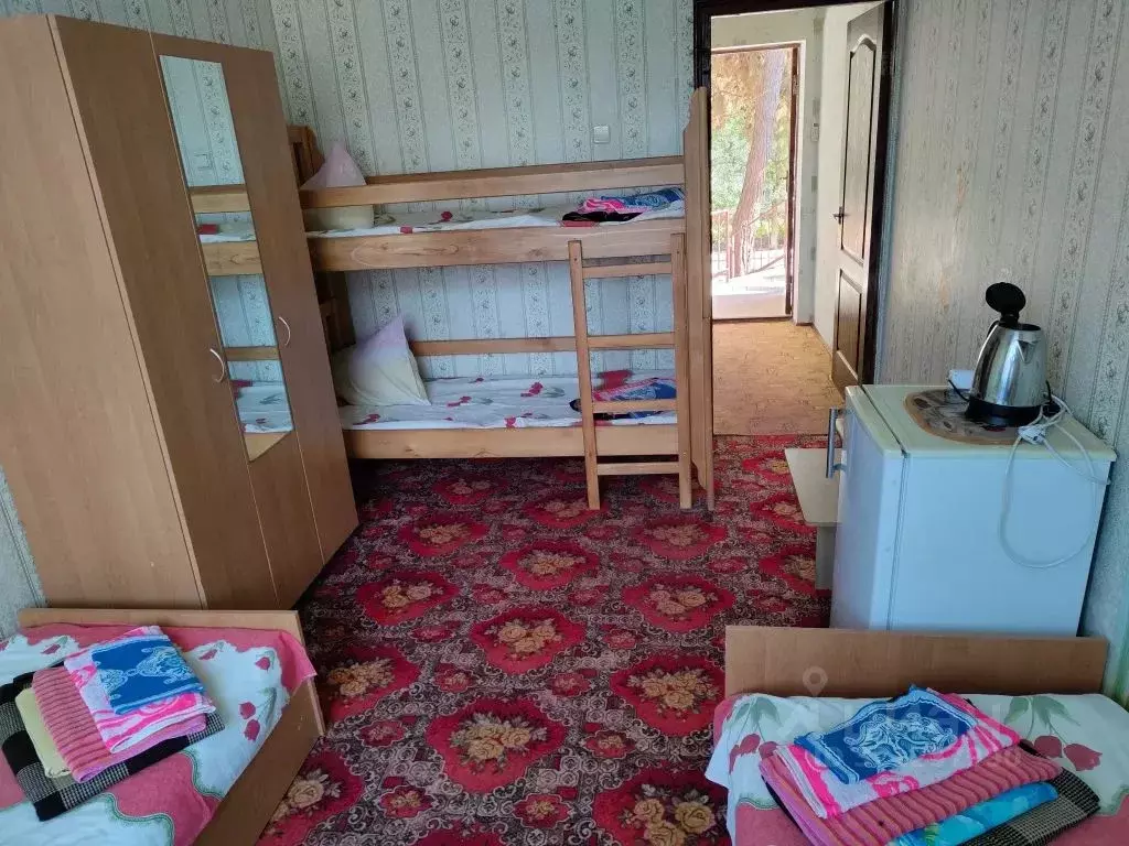 1-к кв. Крым, Феодосия муниципальный округ, Орджоникидзе пгт пер. ... - Фото 1