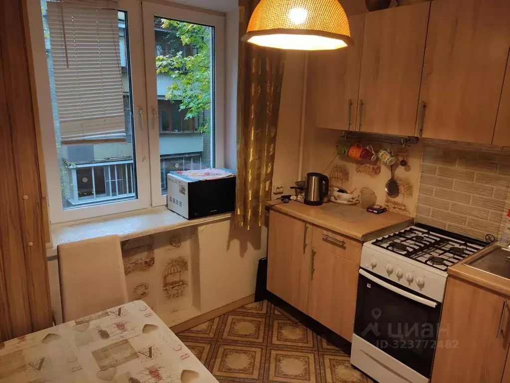 2-к кв. Воронежская область, Воронеж ул. Молодогвардейцев, 8 (44.0 м) - Фото 1