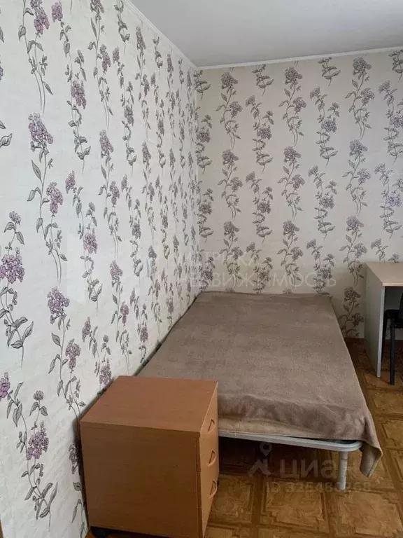 3-к кв. Тюменская область, Тюмень ул. 50 лет Октября, 33 (53.0 м) - Фото 1