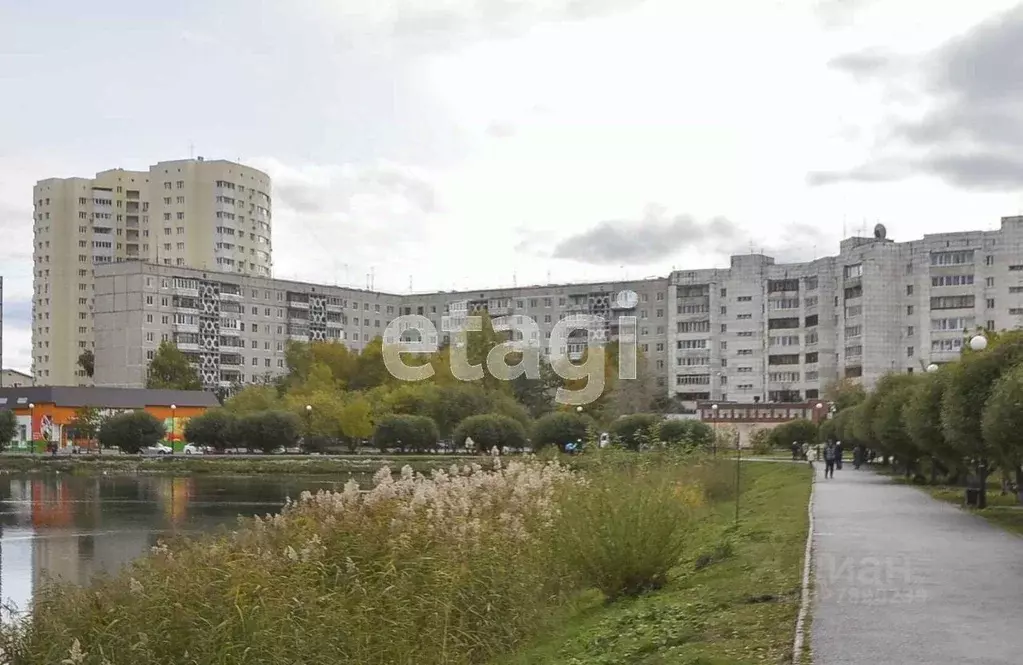 3-к кв. Тюменская область, Тюмень ул. Федюнинского, 7 (62.0 м) - Фото 1