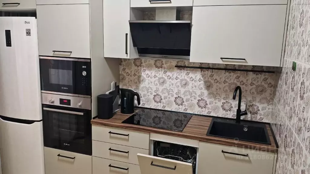 1-к кв. Мурманская область, Мурманск Кольский просп., 3 (42.0 м) - Фото 0