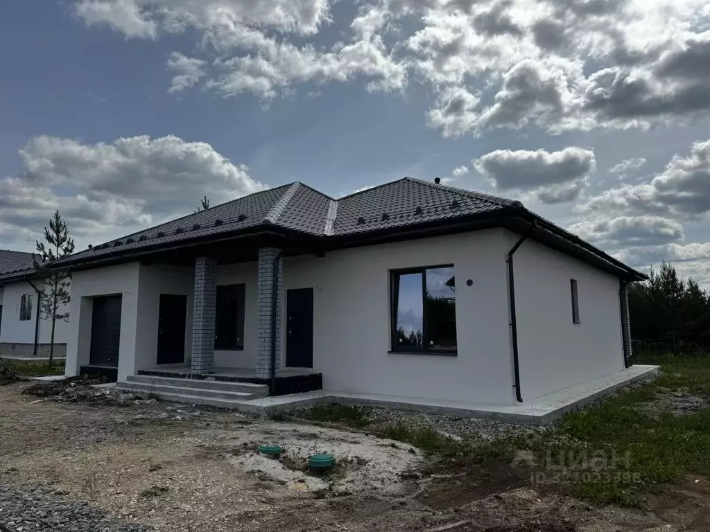 Коттедж в Свердловская область, Белоярский муниципальный округ, пос. ... - Фото 1