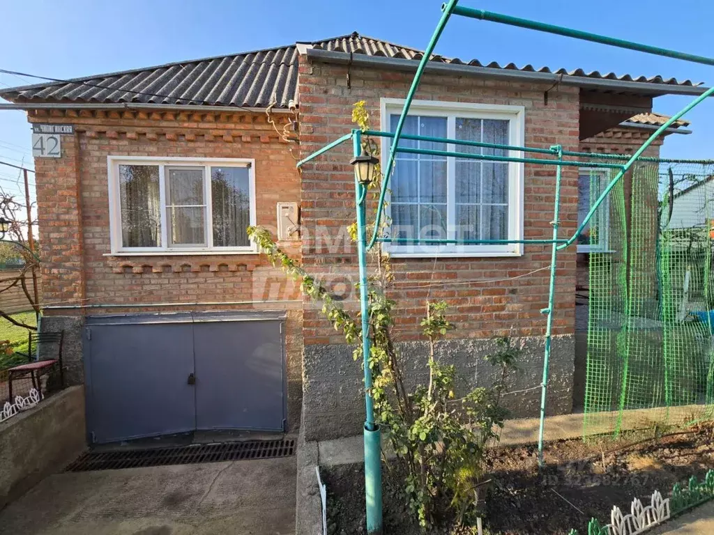 Дом в Краснодарский край, Каневская ст-ца ул. Чипигинская, 42 (117 м) - Фото 2