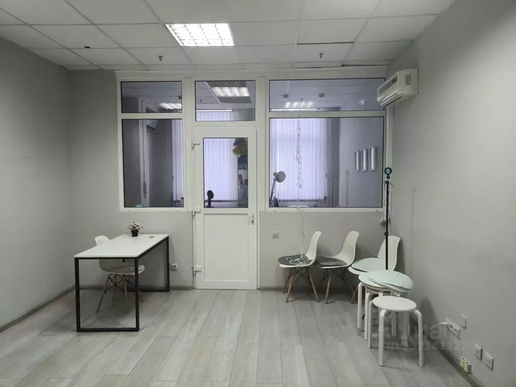 Офис в Краснодарский край, Краснодар Северная ул., 324К (30 м) - Фото 1