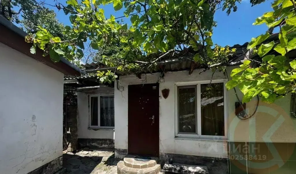 3-к кв. Крым, Симферополь пер. Пограничников, 5 (60.0 м) - Фото 1