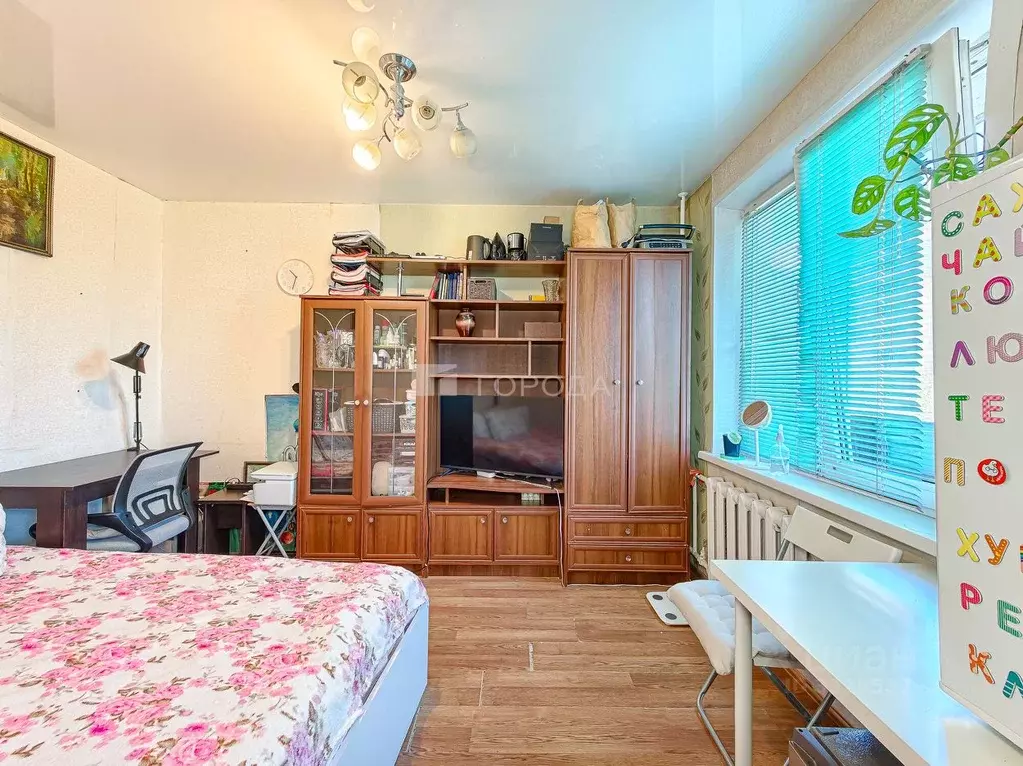 Комната Новосибирская область, Новосибирск ул. Толбухина, 25 (9.6 м) - Фото 1