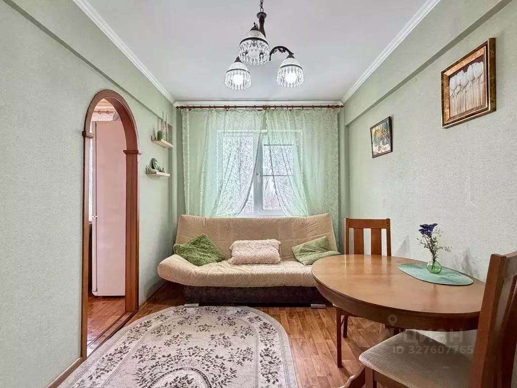 3-к кв. Омская область, Калачинск ул. Петра Ильичева, 12 (59.2 м) - Фото 1