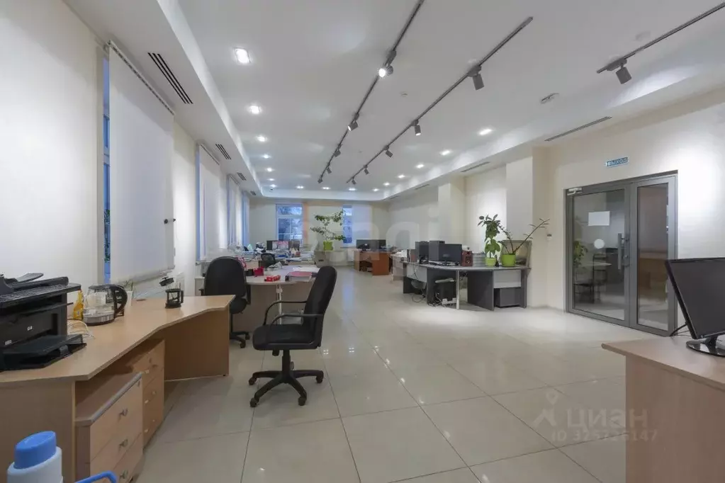 Помещение свободного назначения в Пермский край, Пермь ул. Куйбышева, ... - Фото 1