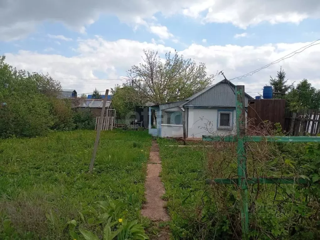 Дом в Оренбургская область, Сакмарский район, Татаро-Каргалинский ... - Фото 1