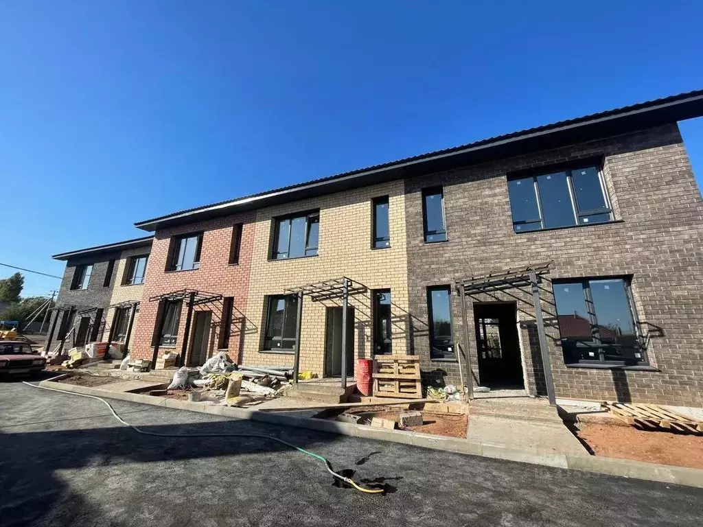 Таунхаус в Оренбургская область, Оренбургский район, пос. Пригородный ... - Фото 1