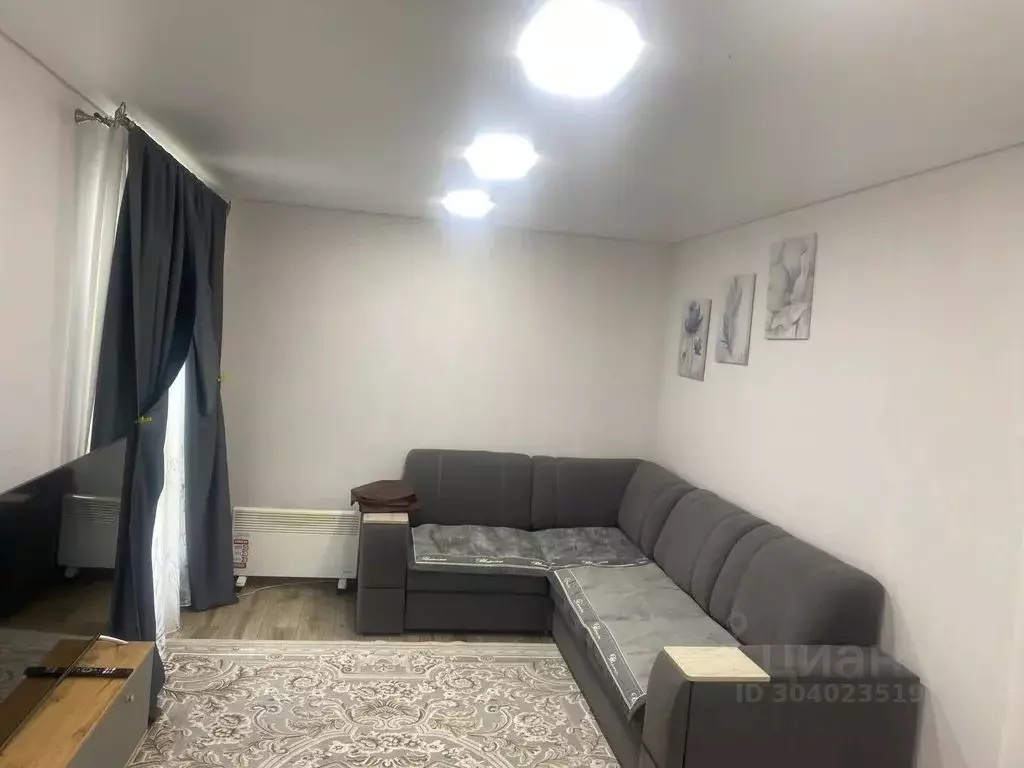 Дом в Дагестан, с. Гуниб ул. Имени Имама Шамиля, 75 (45 м) - Фото 1