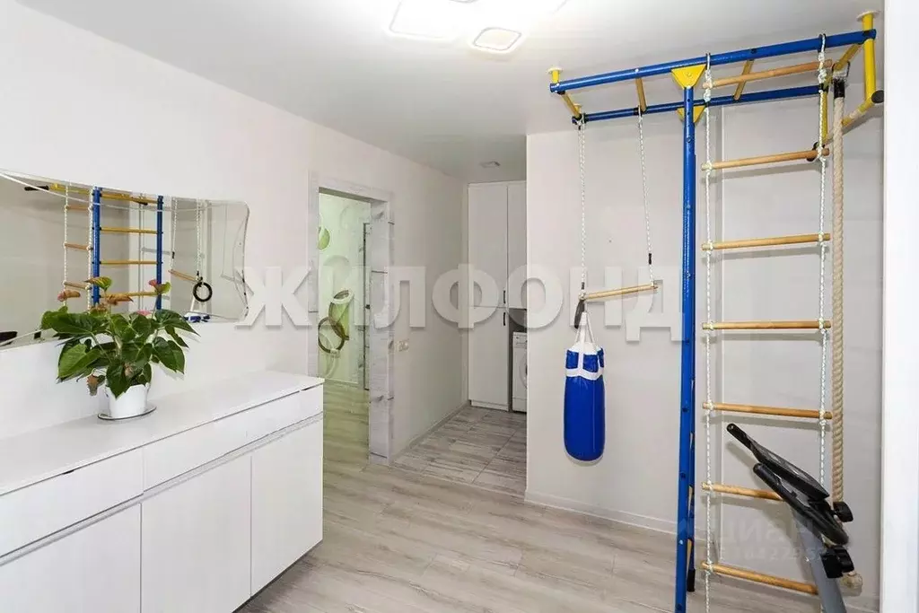 3-к кв. Алтайский край, Барнаул ул. Малахова, 69 (73.9 м) - Фото 1