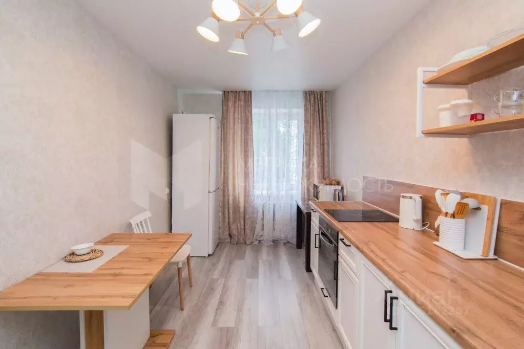 3-к кв. Тюменская область, Тюмень ул. Самарцева, 29 (80.0 м) - Фото 1