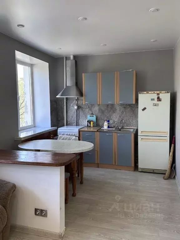 Студия Омская область, Омск просп. Мира, 72 (43.0 м) - Фото 1