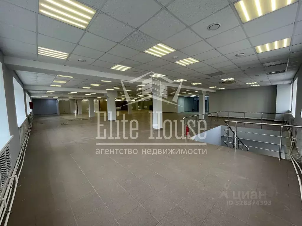 Помещение свободного назначения в Калужская область, Калуга ул. ... - Фото 1