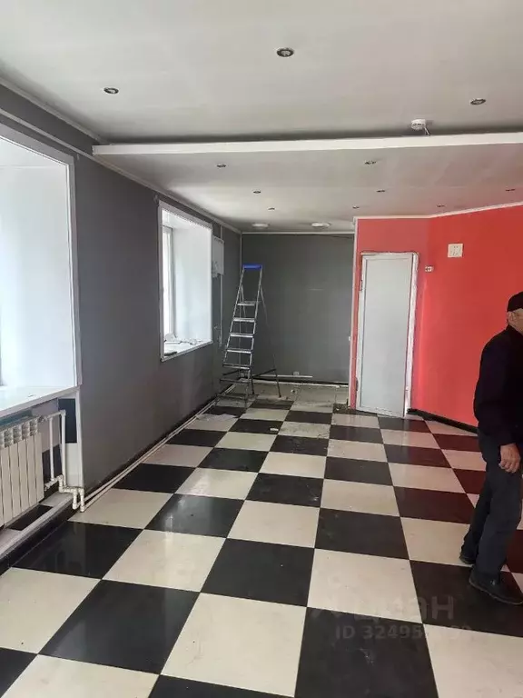 Помещение свободного назначения в Иркутская область, Черемхово ул. ... - Фото 1