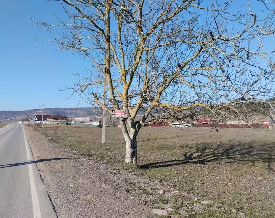 Участок в Крым, Бахчисарайский район, Железнодорожненское с/пос, с. ... - Фото 1