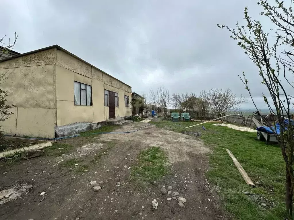 Участок в Ингушетия, Назрань Альтиевский административный округ, ул. ... - Фото 1