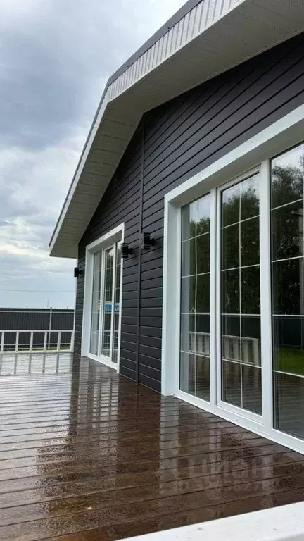 Дом в Омская область, Омский район муниципальный округ, пос. ... - Фото 1