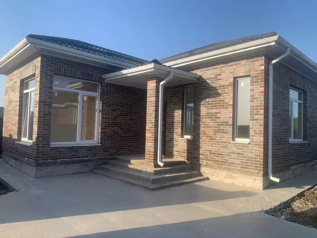 Коттедж в Краснодарский край, Динской район, Старомышастовская ст-ца  ... - Фото 1