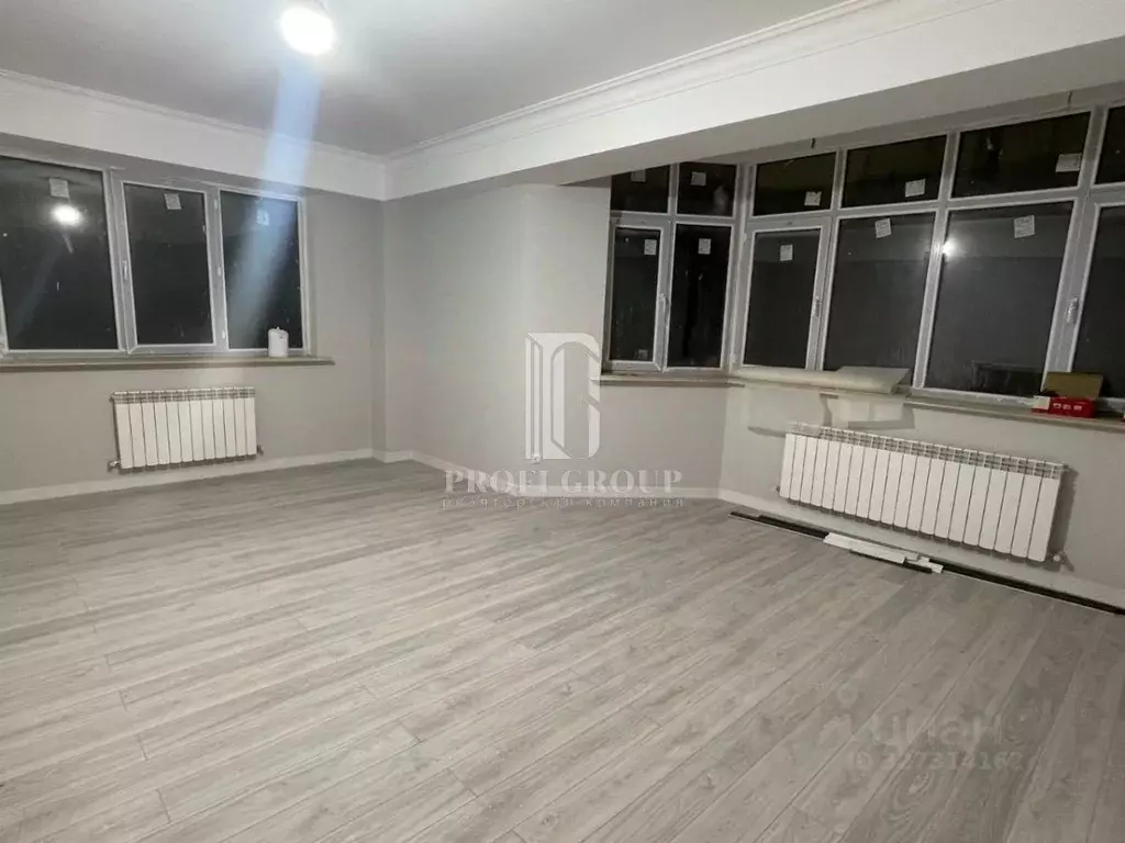 3-к кв. Дагестан, Махачкала ул. Лаптиева (130.0 м) - Фото 1