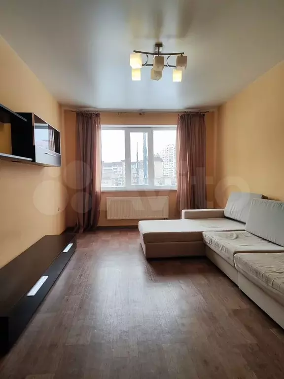 1-к. квартира, 50 м, 6/10 эт. - Фото 1