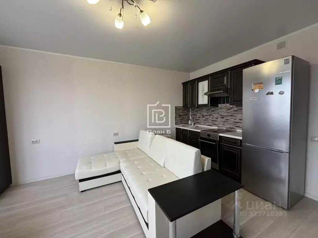 Студия Калужская область, Калуга Хрустальная ул., 44к3 (28.0 м) - Фото 1