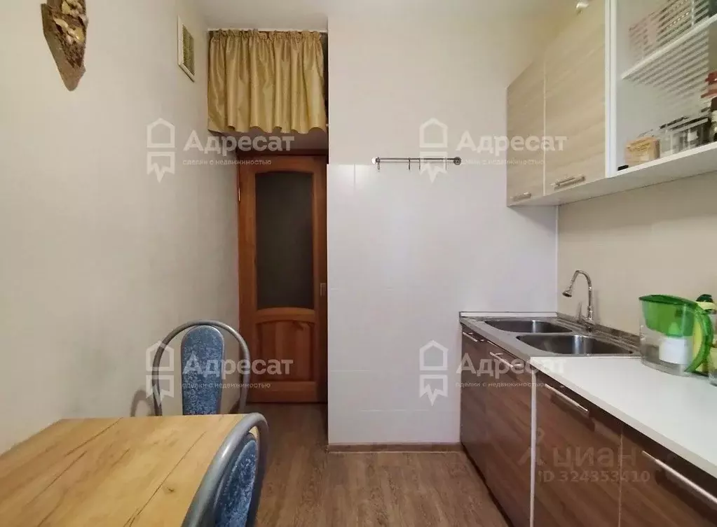 2-к кв. Волгоградская область, Волгоград ул. Качинцев, 110 (43.7 м) - Фото 2